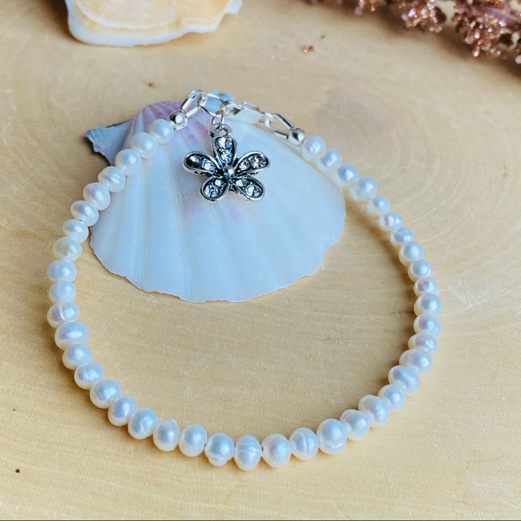 Freshwater Pearl Beaded Bracelet W/ Flower Charm